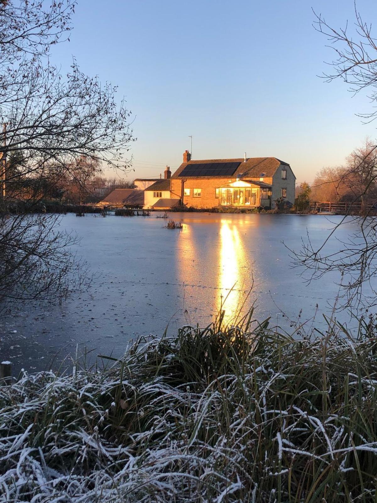 Astwell Mill Bed & Breakfast Helmdon Dış mekan fotoğraf